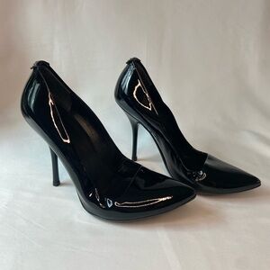 NEW Gucci Black Patent Leather Heels Size 7.5